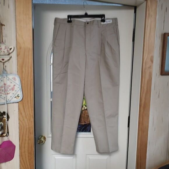 New Cintas Tan Comfort Flex Pleated Work Pants Size Men's 40/30 - Picture 1 of 3